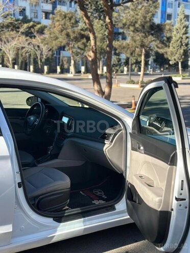Hyundai Elantra 2017, 157,716 km - 2.0 l - Bakı