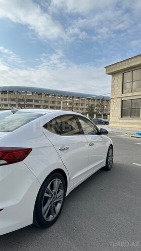 Hyundai Avante 2016, 130,000 km - 1.6 л - Sumqayıt