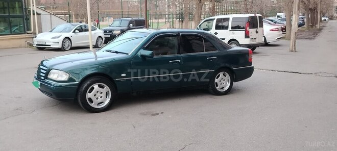 Mercedes C 200-2