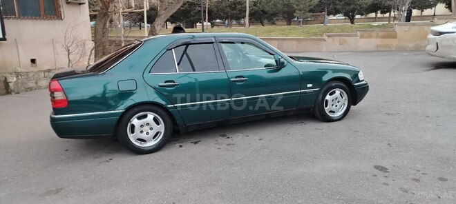 Mercedes C 200-7