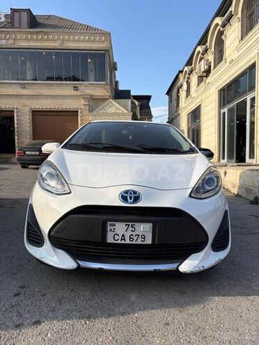 Toyota Aqua 2019, 122,000 km - 1.5 л - Bakı