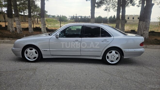 Mercedes E 280 2000, 330,000 km - 2.8 l - Bakı