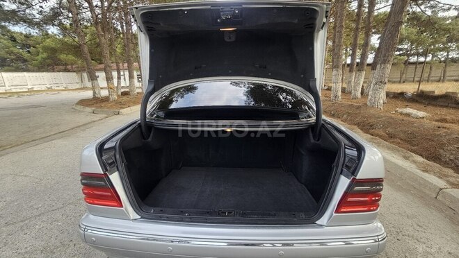 Mercedes E 280 2000, 330,000 km - 2.8 l - Bakı