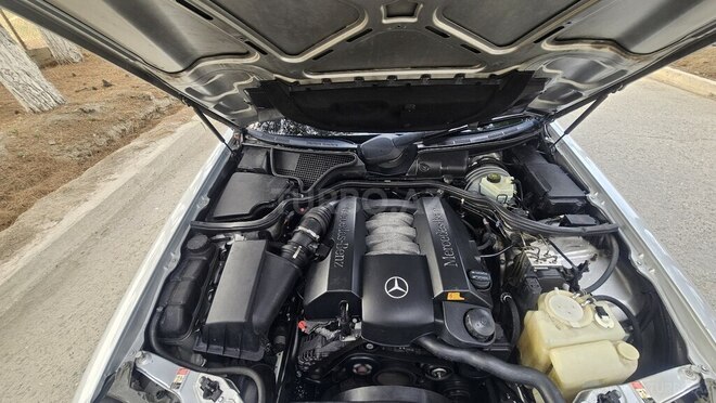 Mercedes E 280 2000, 330,000 km - 2.8 l - Bakı