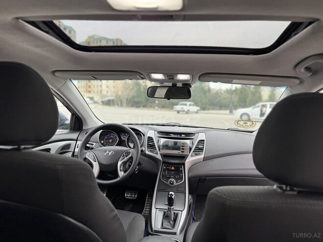 Hyundai Elantra 2015, 210,000 km - 1.8 л - Sumqayıt