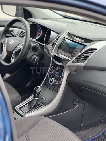Hyundai Elantra 2015, 210,000 km - 1.8 л - Sumqayıt