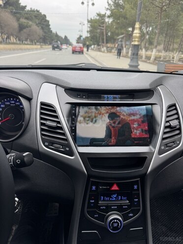 Hyundai Elantra 2015, 210,000 km - 1.8 л - Sumqayıt