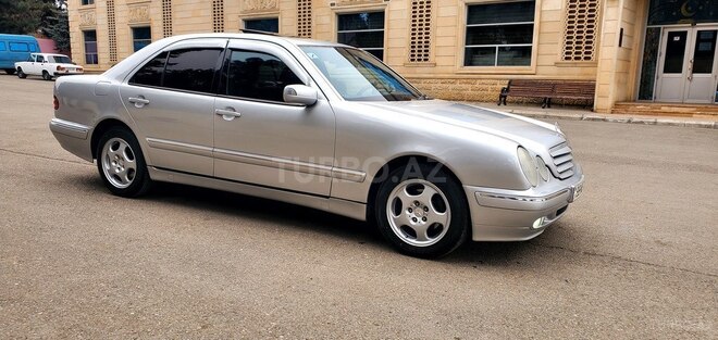 Mercedes E 200 1999, 864,850 km - 2.0 l - Tovuz