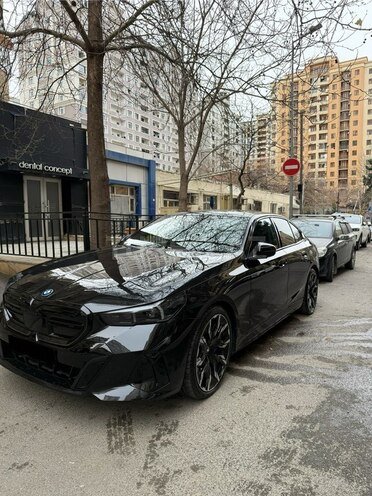 BMW i5-2