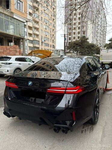 BMW i5-5