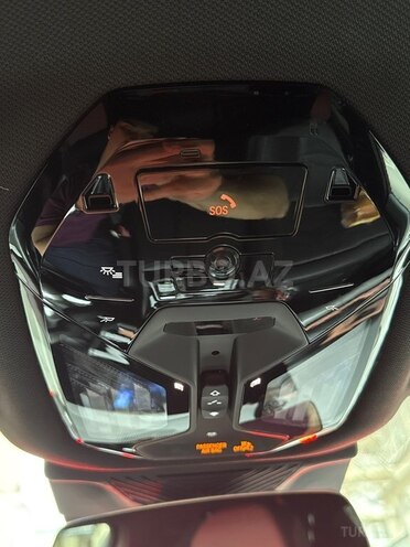 BMW i5-16