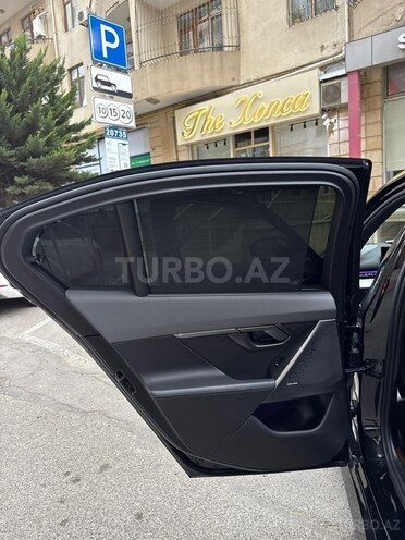 BMW i5-11