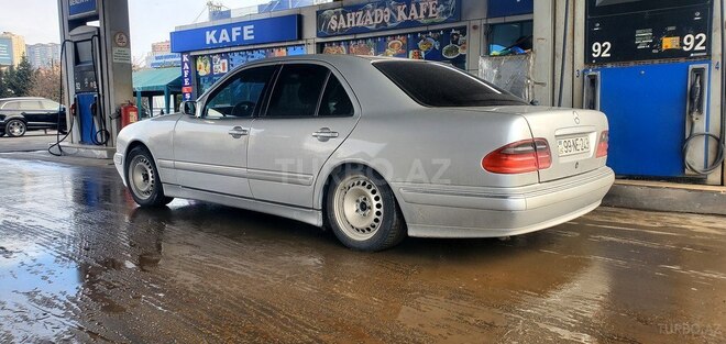 Mercedes E 200 1999, 864,850 km - 2.0 l - Tovuz