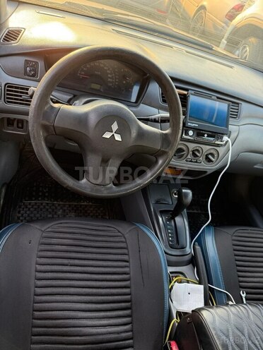Mitsubishi Lancer 2006, 422,000 km - 1.3 l - Bakı