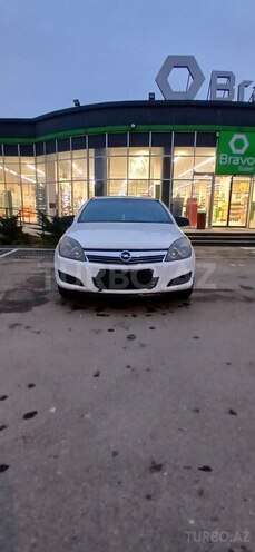 Opel Astra 2010, 223,600 km - 1.4 l - Lənkəran