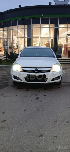 Opel Astra 2010, 223,600 km - 1.4 l - Lənkəran