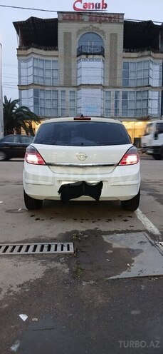 Opel Astra 2010, 223,600 km - 1.4 l - Lənkəran