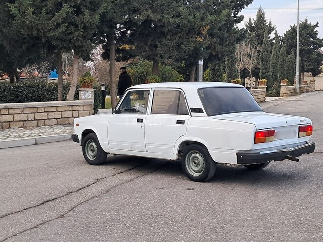 LADA (VAZ) 2107 2004, 286,000 km - 1.6 л - Bakı