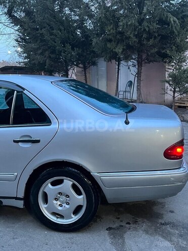 Mercedes E 230 1996, 312,000 km - 2.3 л - Ağdaş