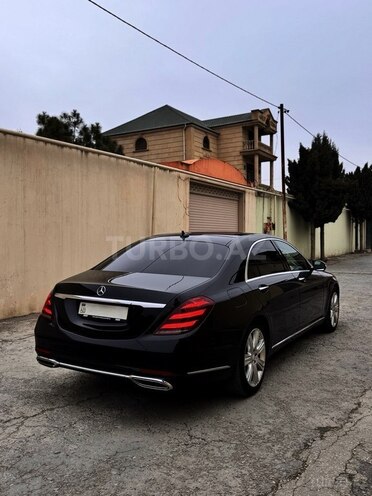Mercedes S 350 d-8
