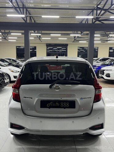 Nissan Note-3