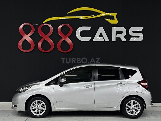Nissan Note-6