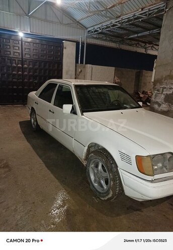 Mercedes E 250 1995, 655,246 km - 2.5 л - İmişli