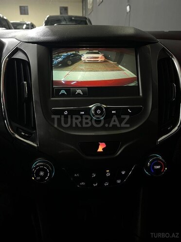 Chevrolet Cruze-8