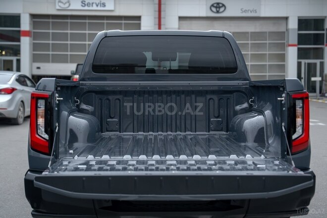 Toyota Hilux-8