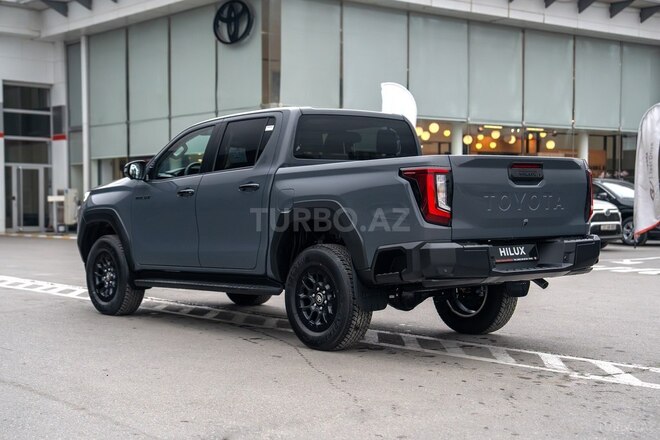 Toyota Hilux-10