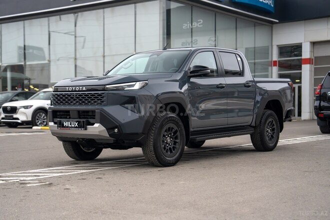 Toyota Hilux-2