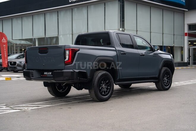 Toyota Hilux-9