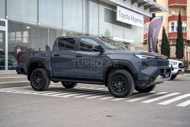 Toyota Hilux-4