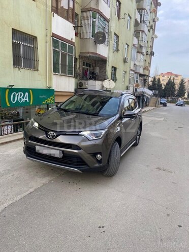 Toyota RAV4-5