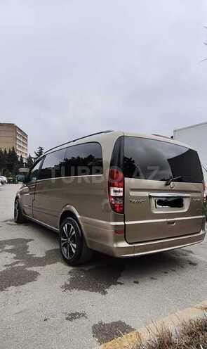 Mercedes Viano-4