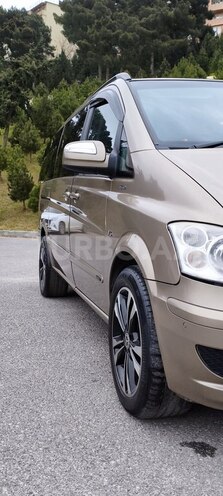 Mercedes Viano-6