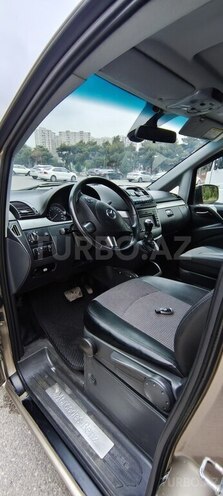 Mercedes Viano-19