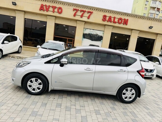 Nissan Note-5