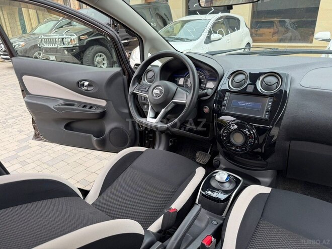 Nissan Note-9