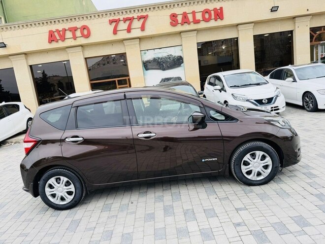 Nissan Note-4
