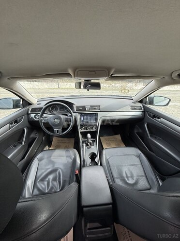 Volkswagen Passat (North America) 2016, 262,000 km - 1.8 л - Ağsu