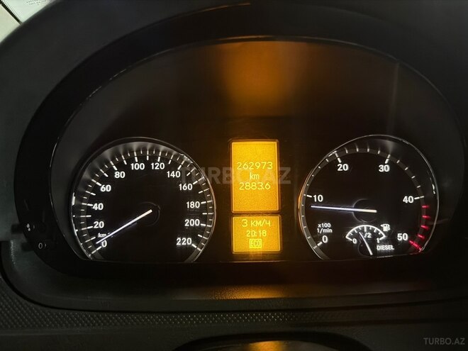 Mercedes  2011, 262,973 km - 2.1 л - Lənkəran