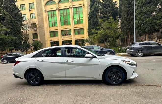 Hyundai Elantra 2021, 95,800 km - 2.0 l - Bakı