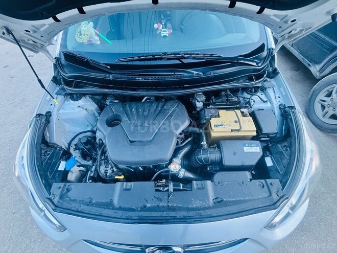Hyundai Accent 2017, 129,105 km - 1.6 l - Bakı