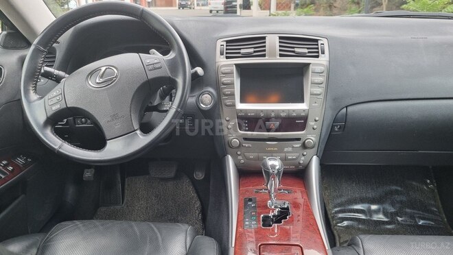 Lexus IS 300-7