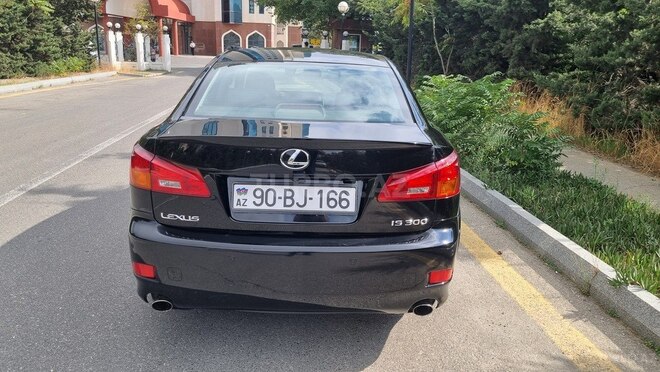 Lexus IS 300-4