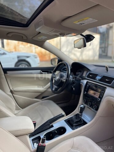 Volkswagen Passat (North America) 2012, 80,000 km - 2.5 л - Bakı