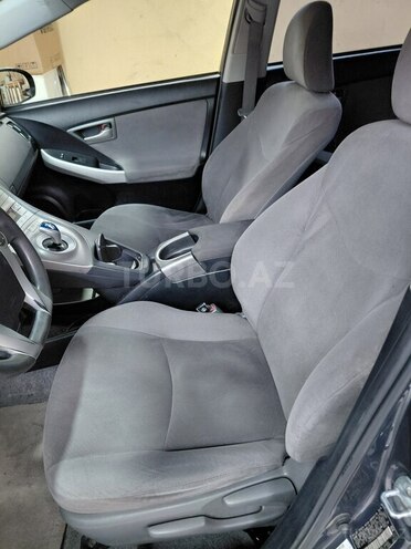 Toyota Prius 2015, 130,559 km - 1.8 л - Bakı