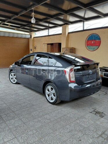 Toyota Prius 2015, 130,559 km - 1.8 л - Bakı