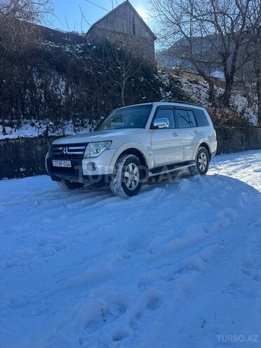Mitsubishi Pajero 2008, 274,380 km - 3.0 l - Bakı